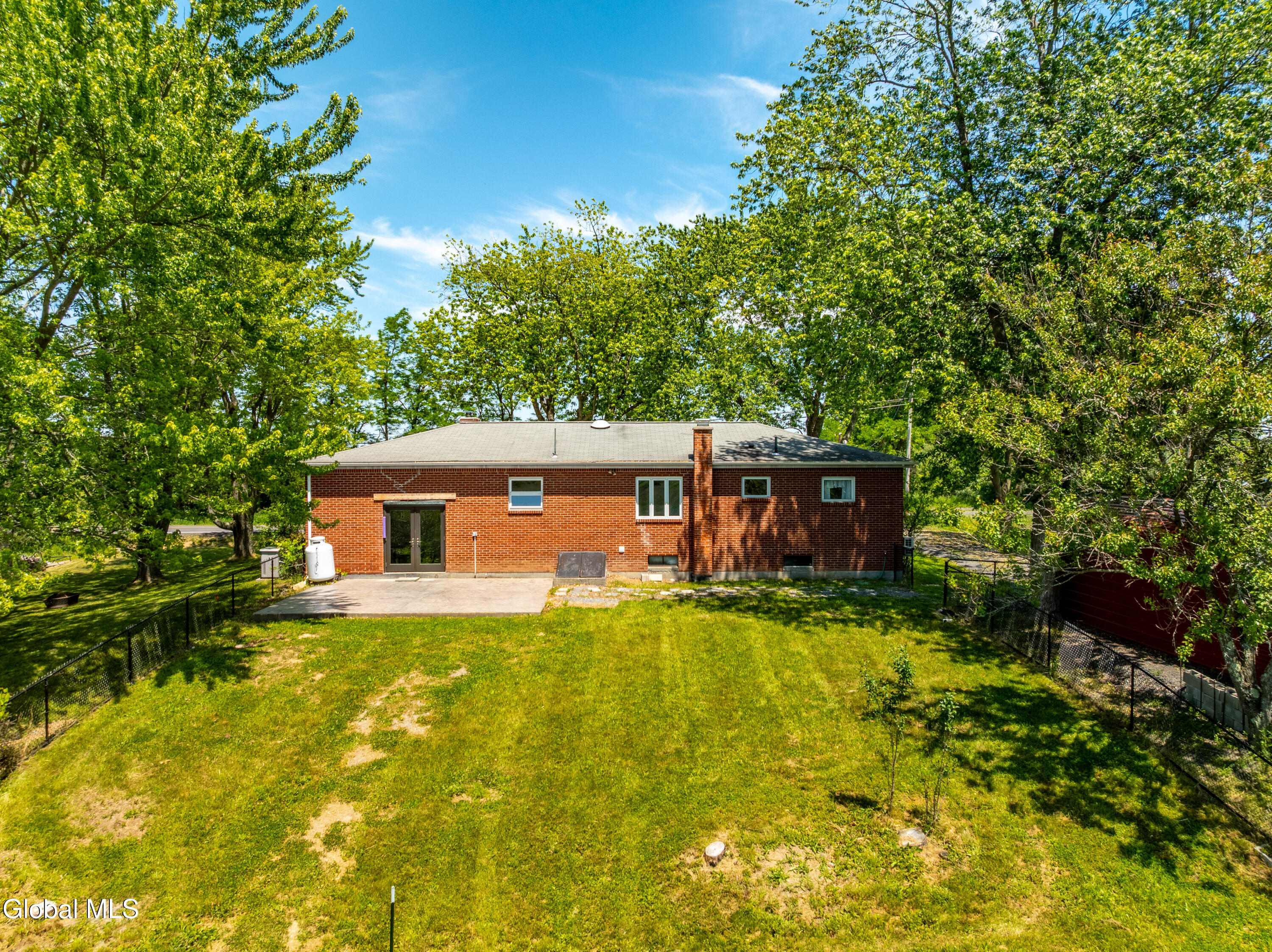 412 Font Grove Road Slingerlands NY 12159