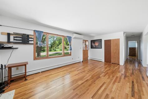 412 Font Grove Road Slingerlands NY 12159