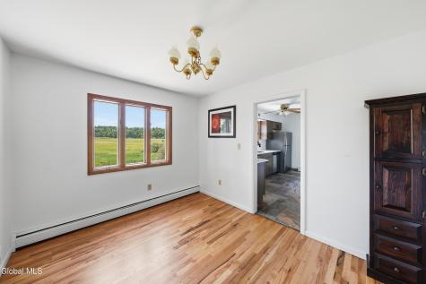 412 Font Grove Road Slingerlands NY 12159