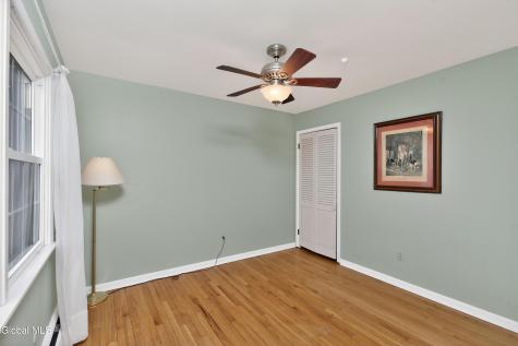 25 Alfred Drive Albany NY 12205