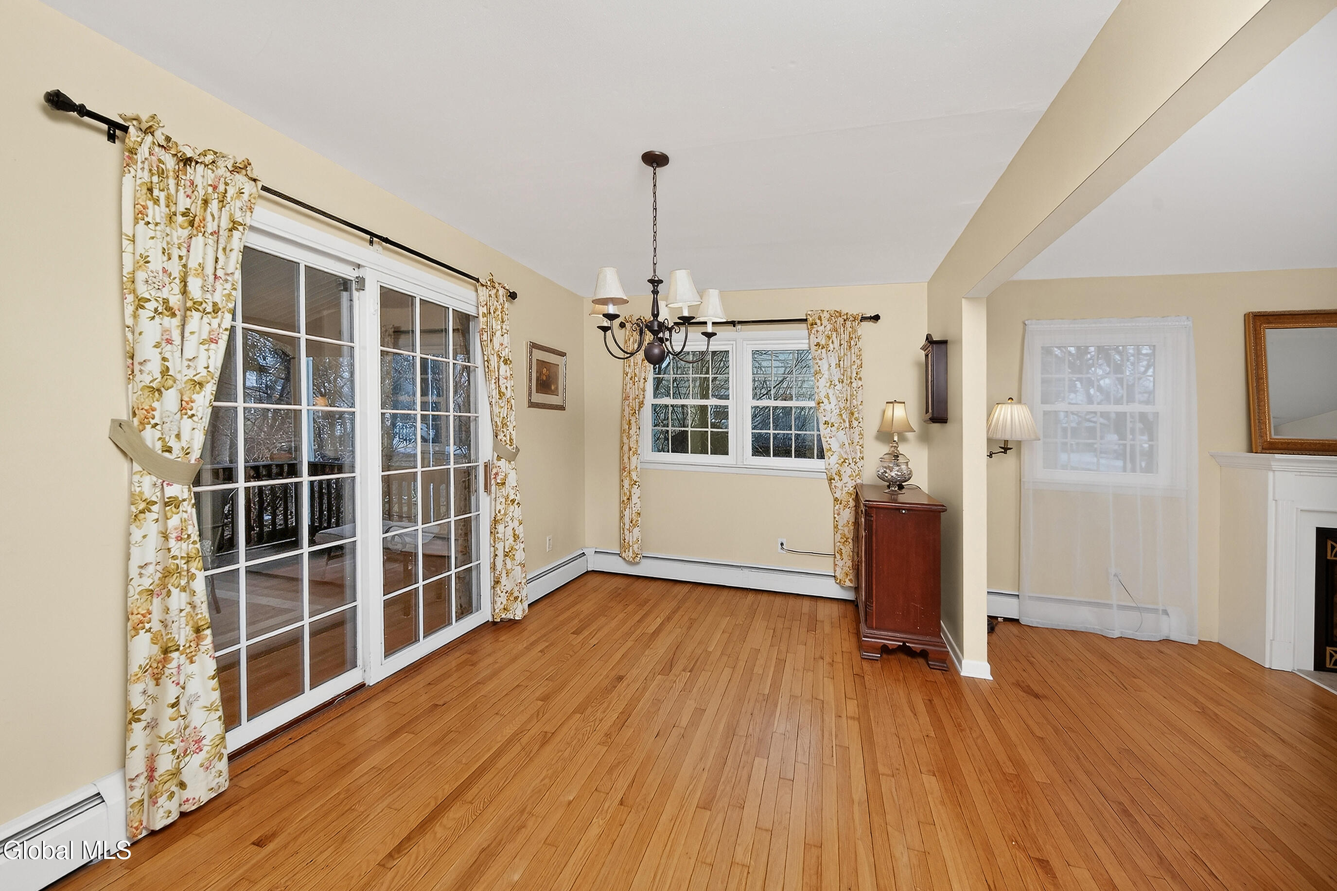 25 Alfred Drive Albany NY 12205