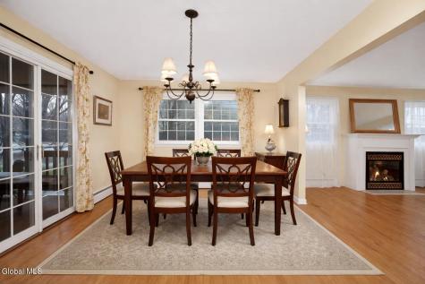 25 Alfred Drive Albany NY 12205