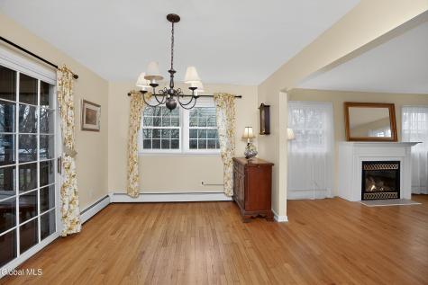 25 Alfred Drive Albany NY 12205