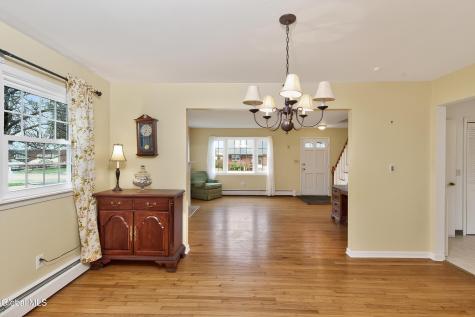 25 Alfred Drive Albany NY 12205