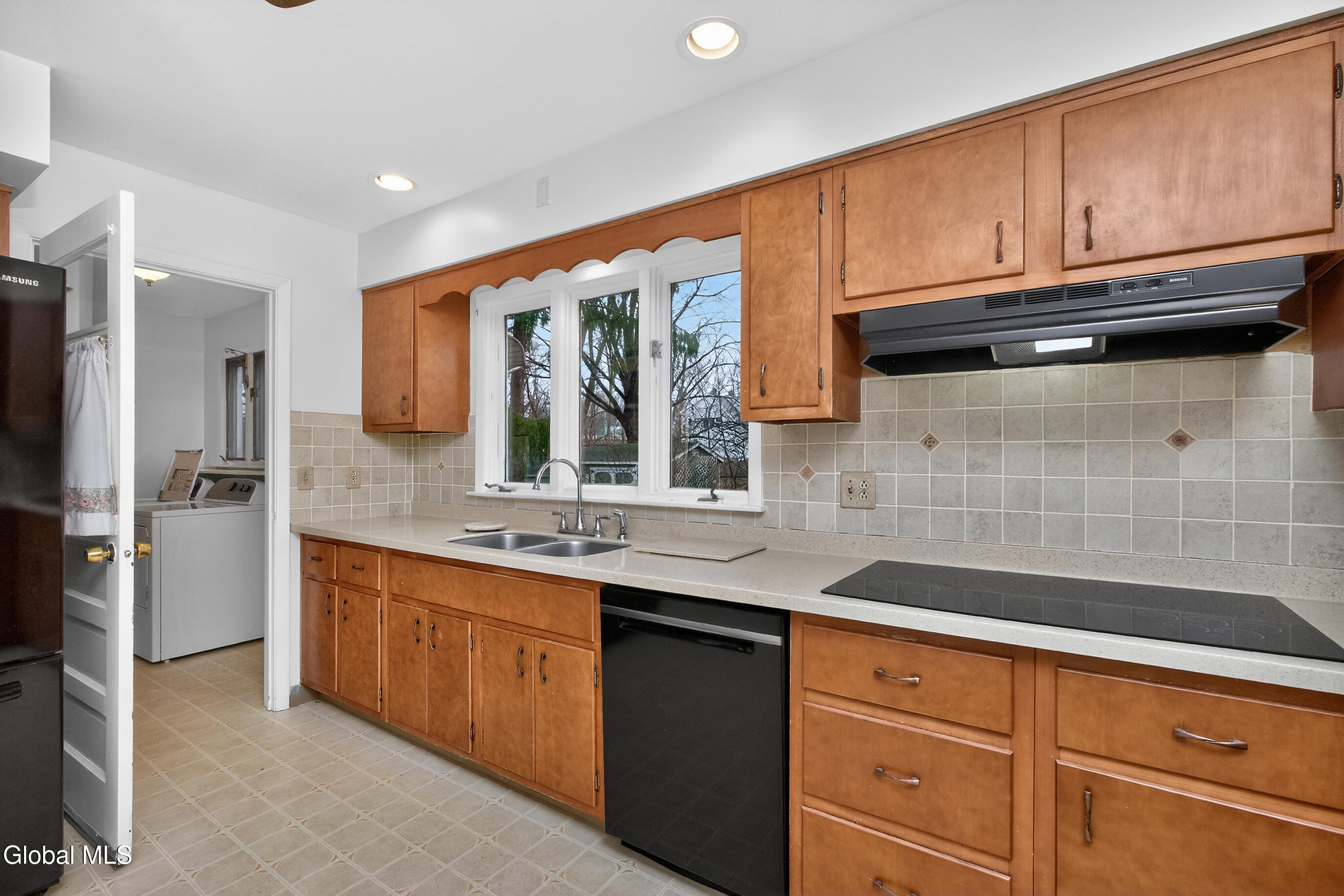 25 Alfred Drive Albany NY 12205