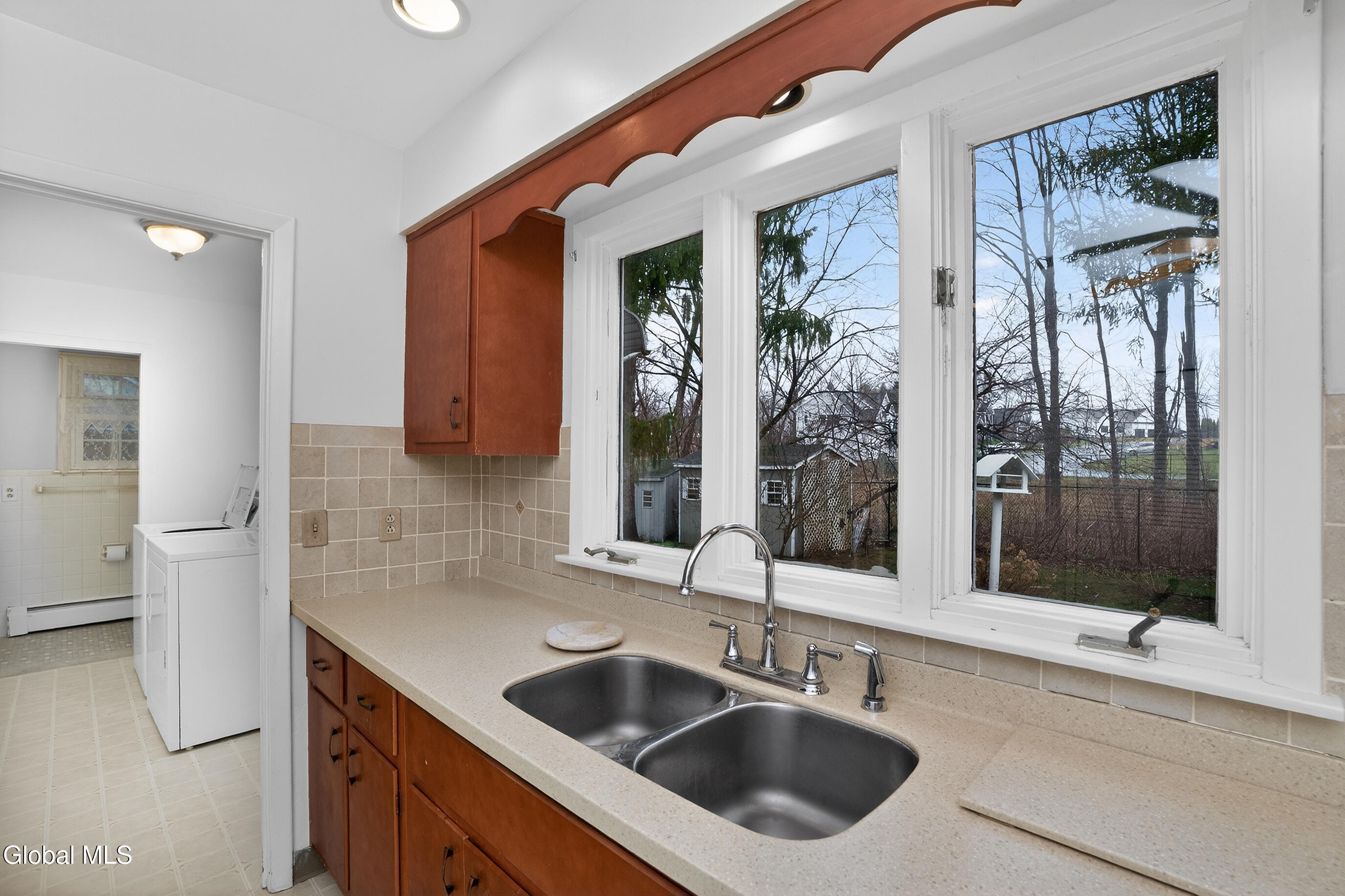 25 Alfred Drive Albany NY 12205