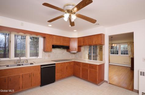 25 Alfred Drive Albany NY 12205