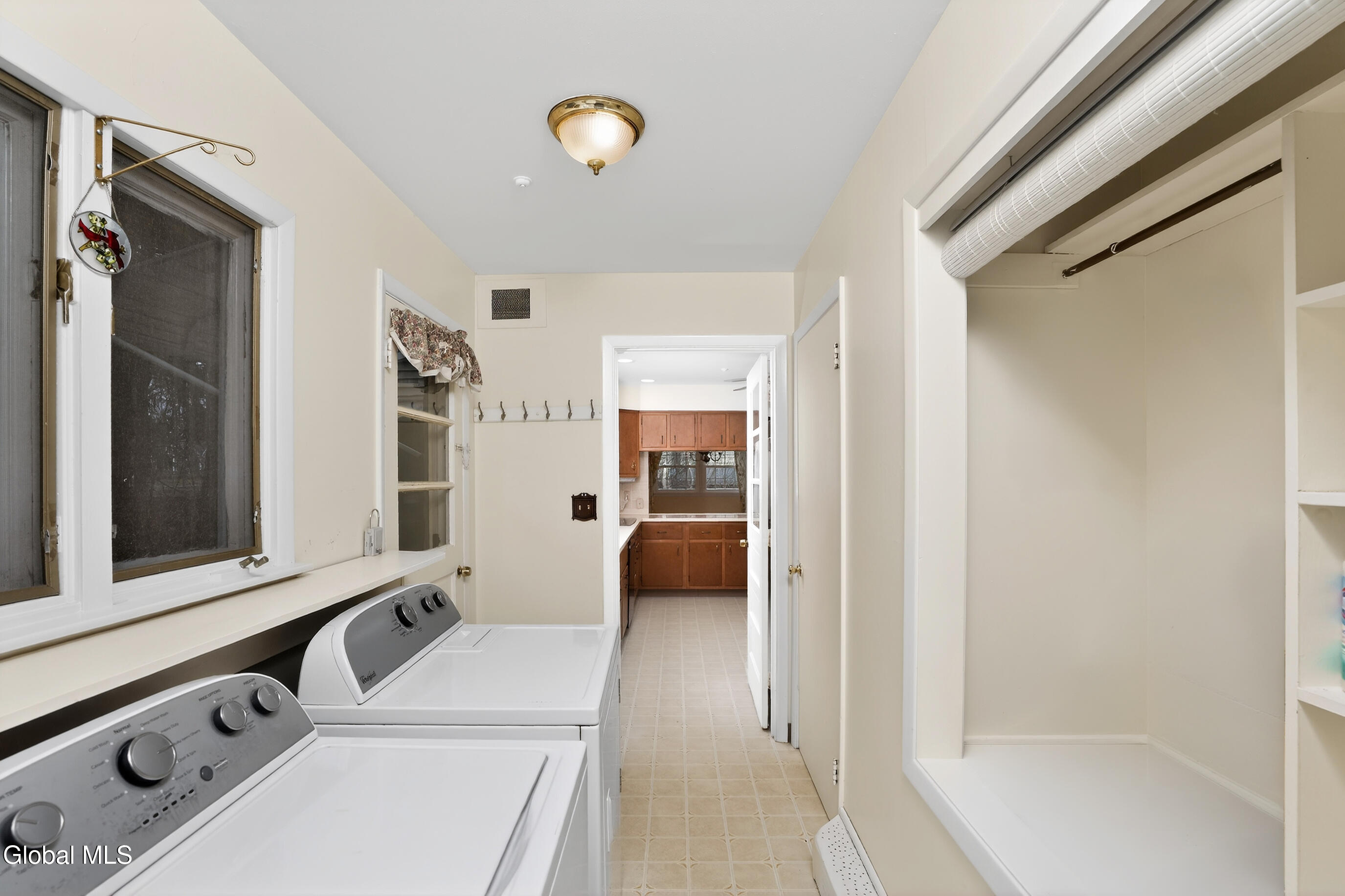 25 Alfred Drive Albany NY 12205