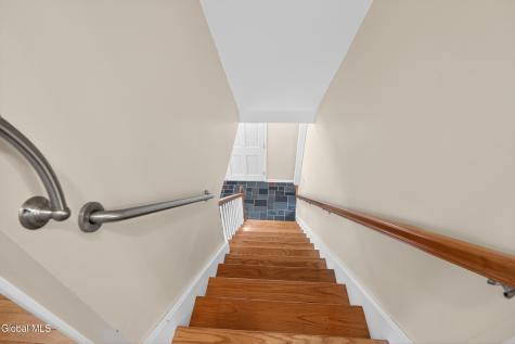 25 Alfred Drive Albany NY 12205