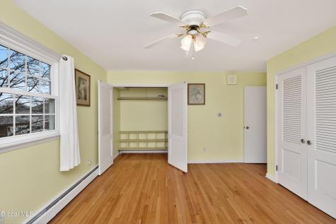 25 Alfred Drive Albany NY 12205