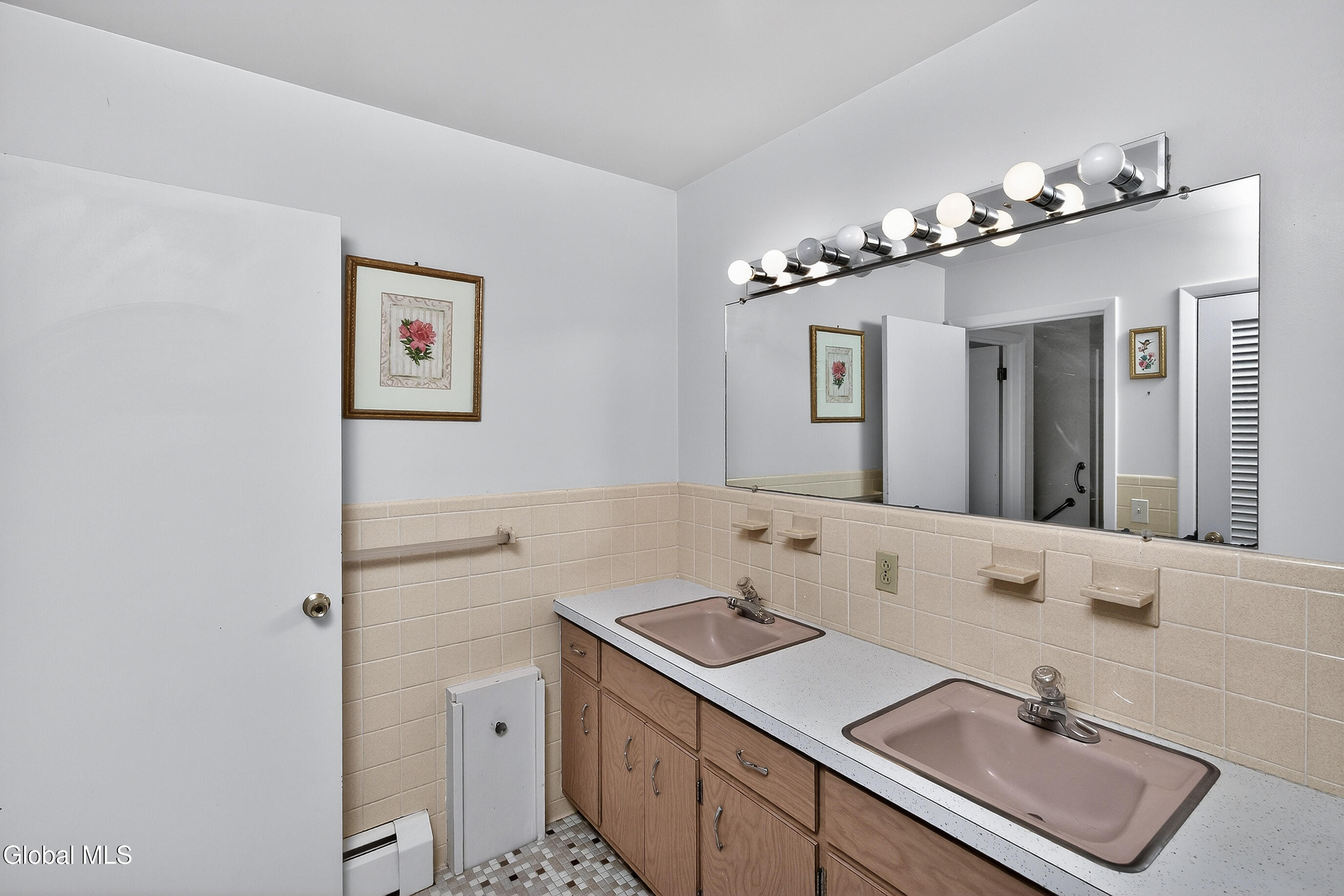 25 Alfred Drive Albany NY 12205