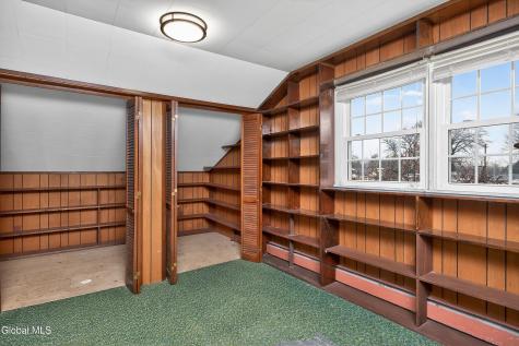 25 Alfred Drive Albany NY 12205
