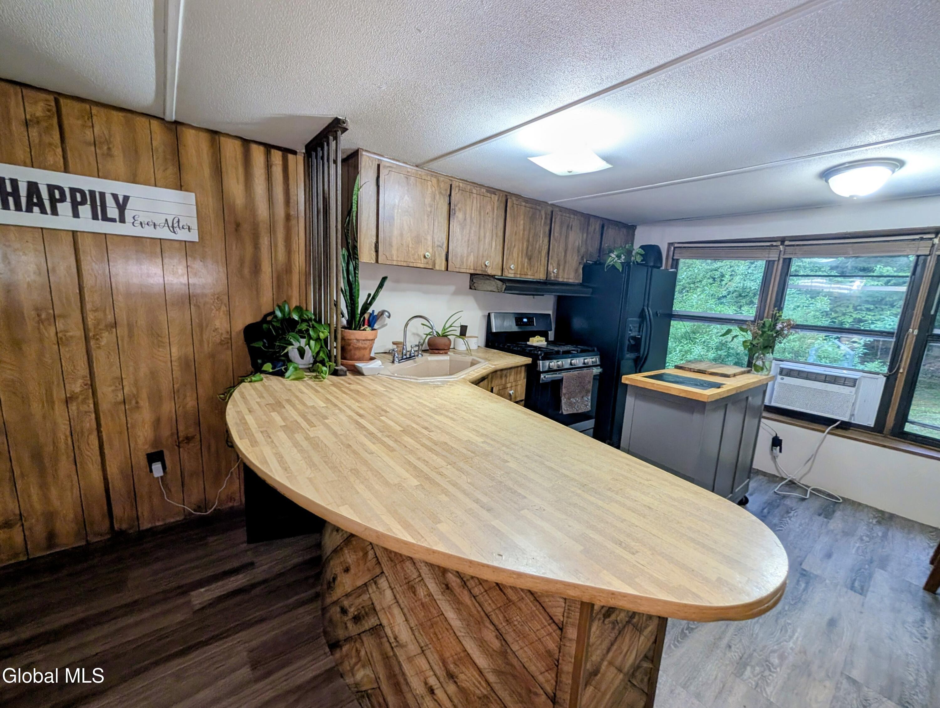 98 Primrose Lane Earlton NY 12058