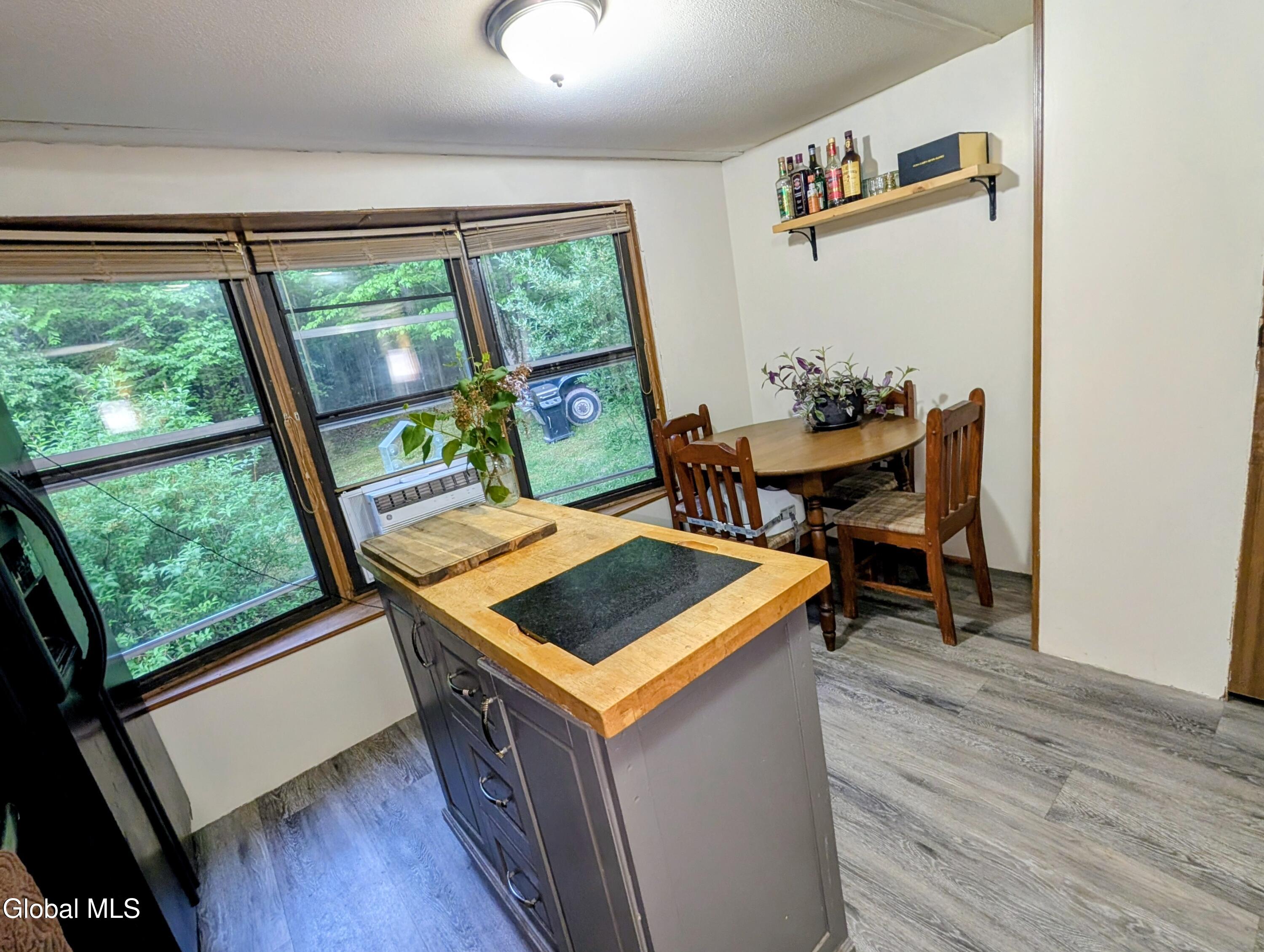 98 Primrose Lane Earlton NY 12058
