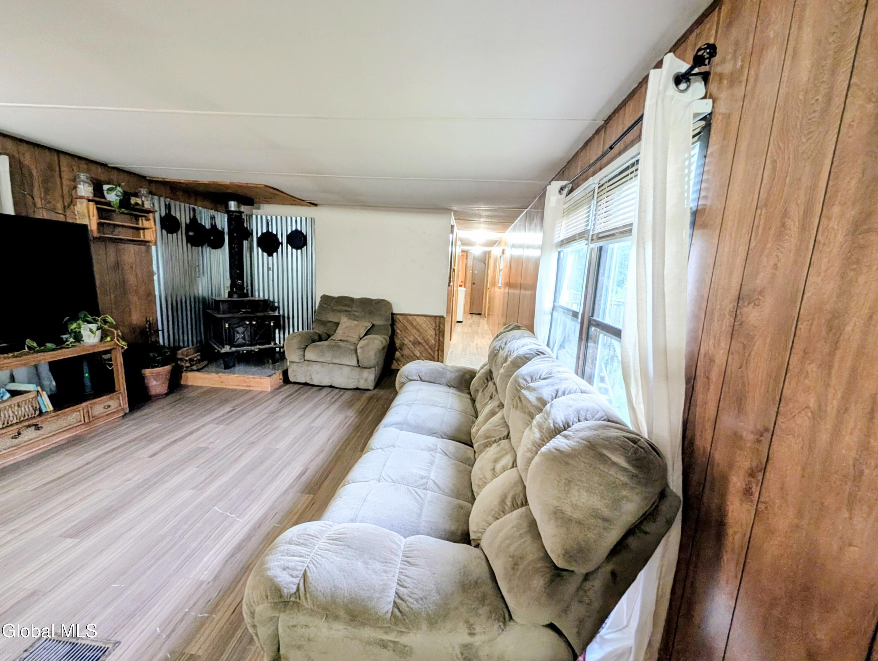 98 Primrose Lane Earlton NY 12058