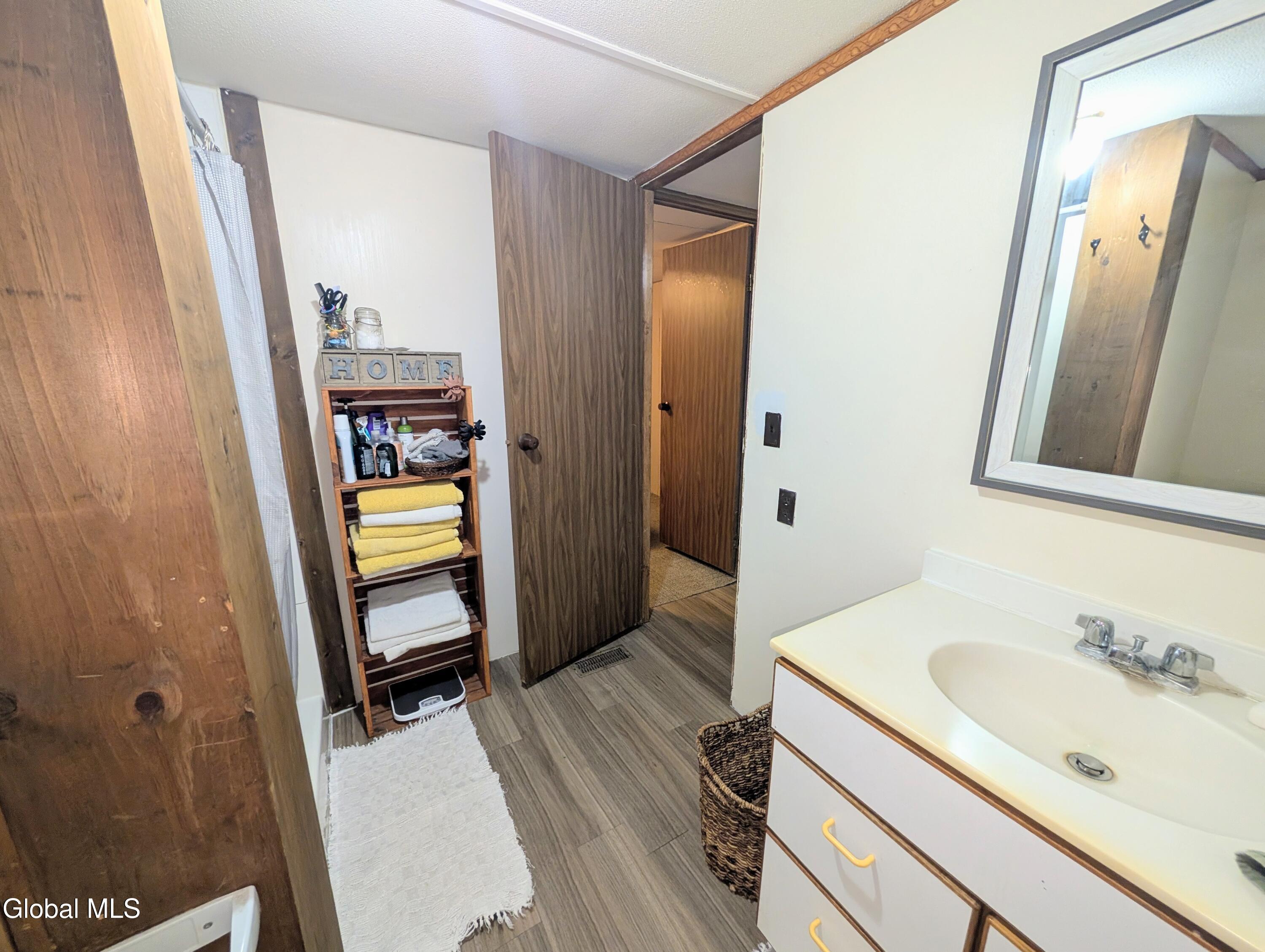 98 Primrose Lane Earlton NY 12058