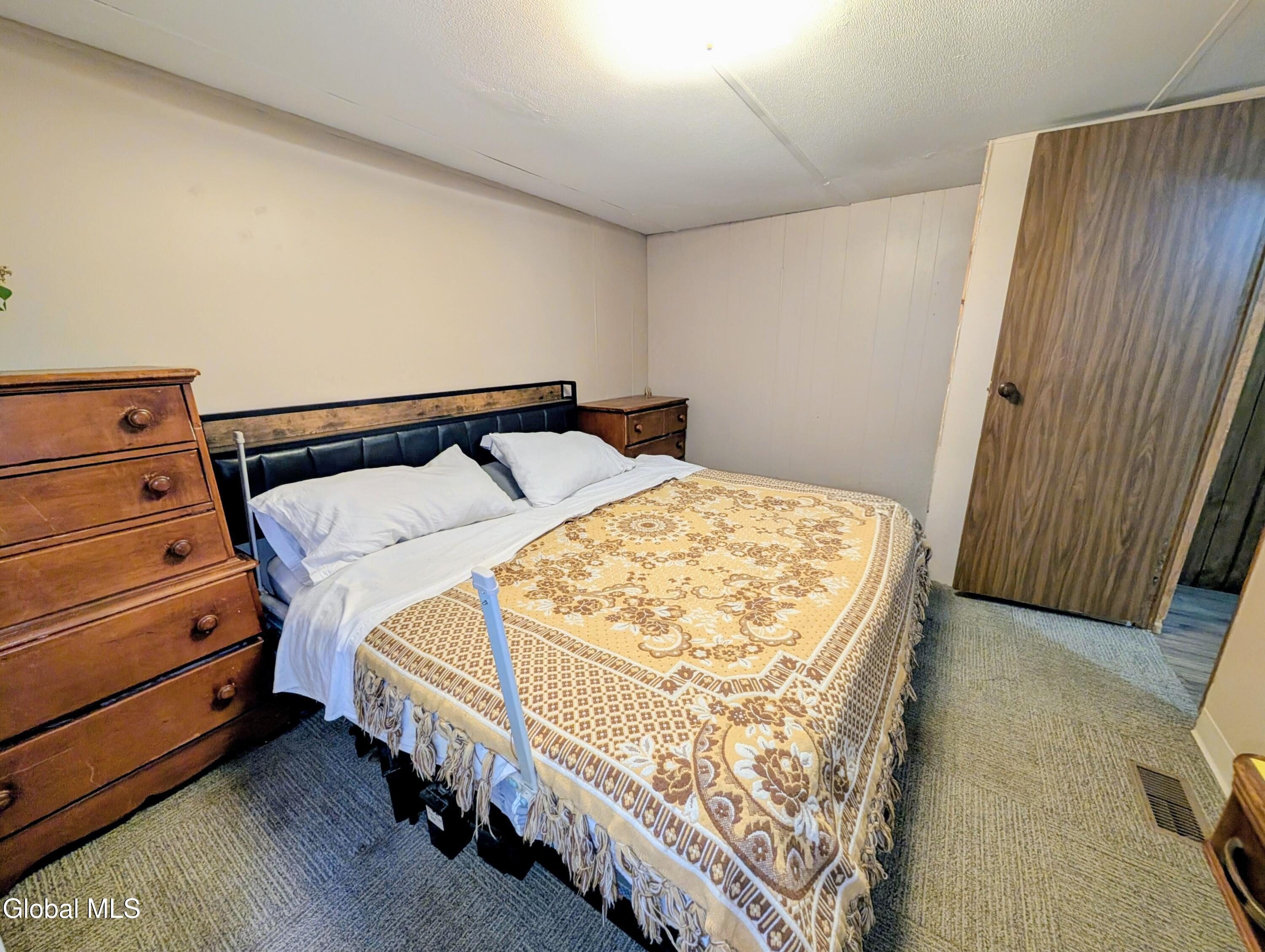 98 Primrose Lane Earlton NY 12058