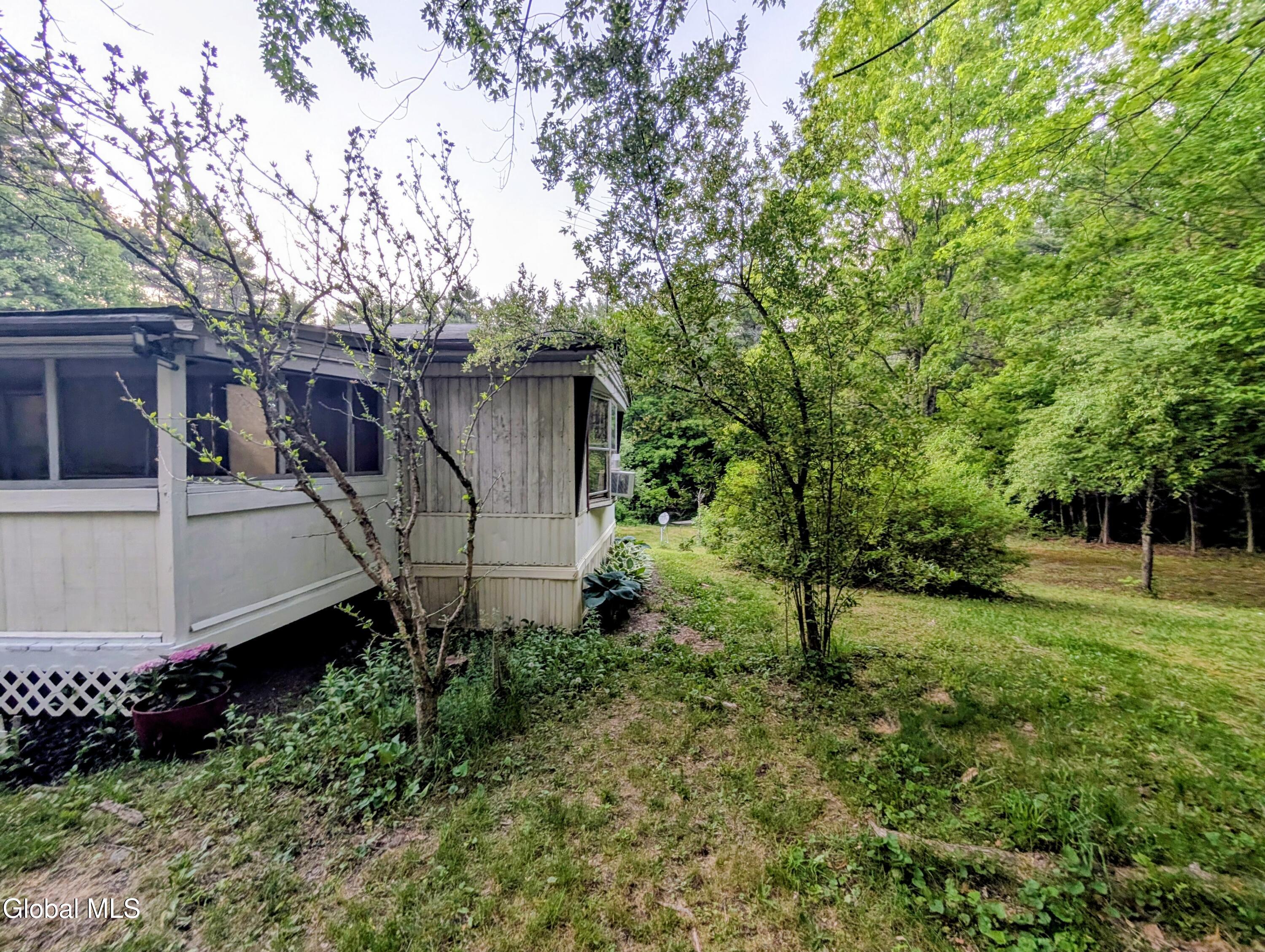 98 Primrose Lane Earlton NY 12058