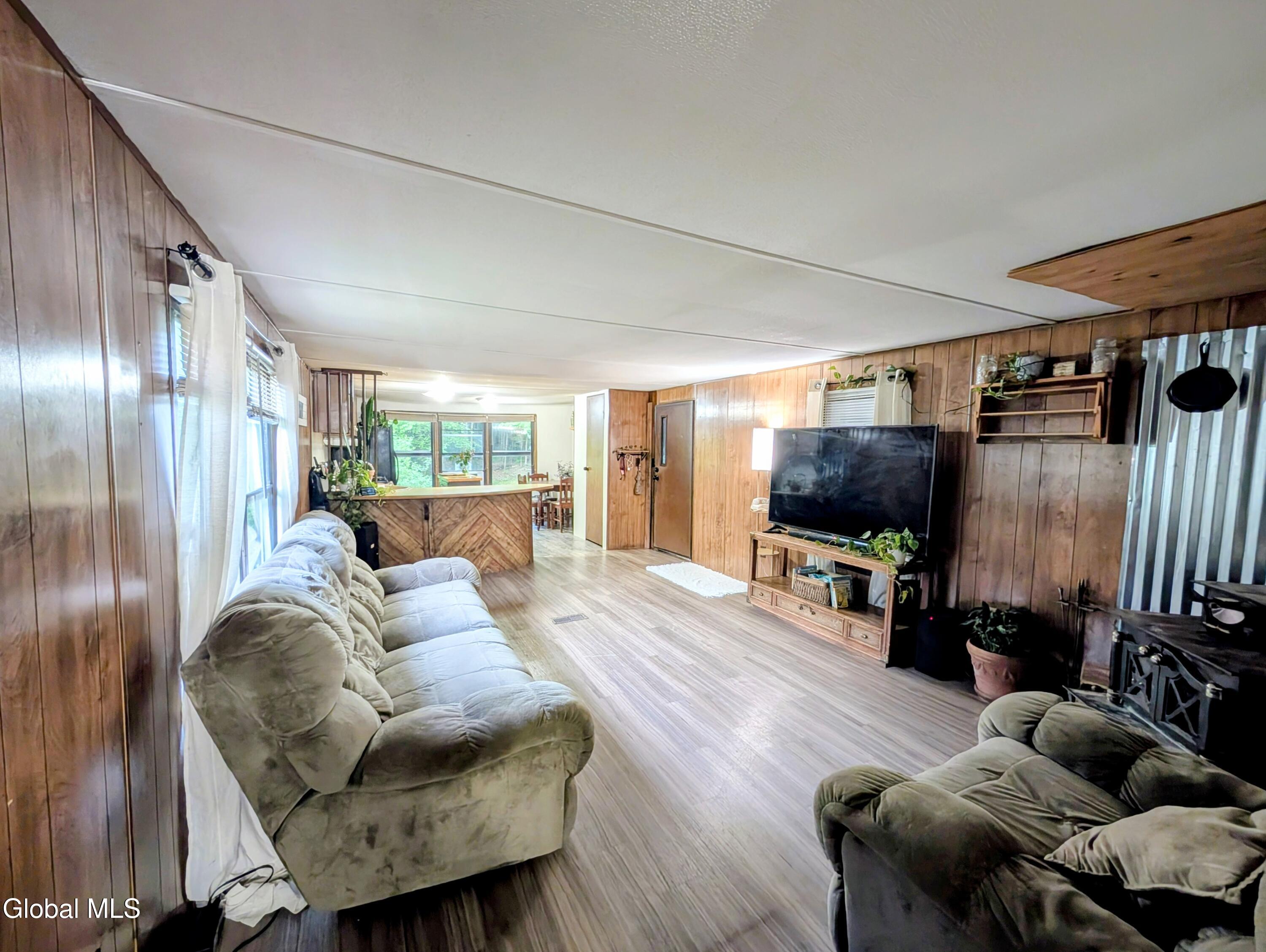 98 Primrose Lane Earlton NY 12058