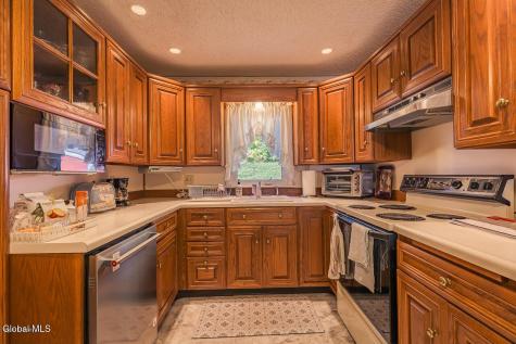 32 W 12th Avenue Gloversville NY 12078