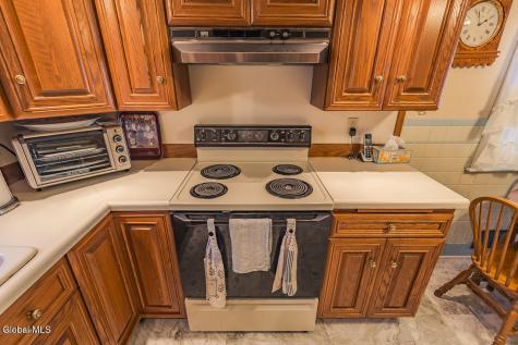 32 W 12th Avenue Gloversville NY 12078