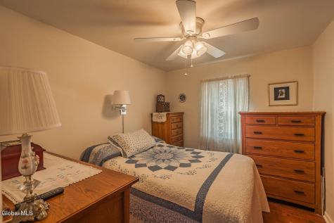 32 W 12th Avenue Gloversville NY 12078