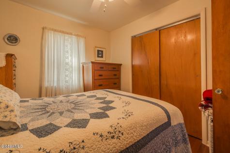 32 W 12th Avenue Gloversville NY 12078