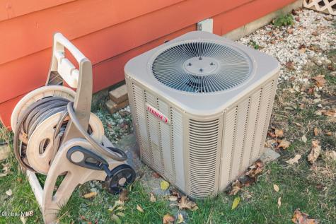 32 W 12th Avenue Gloversville NY 12078