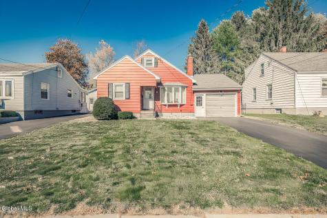 32 W 12th Avenue Gloversville NY 12078