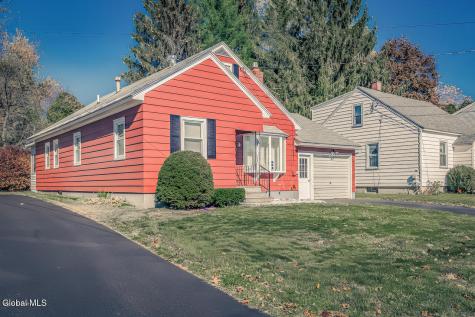 32 W 12th Avenue Gloversville NY 12078