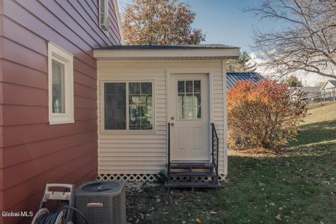 32 W 12th Avenue Gloversville NY 12078