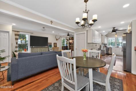 1528 Myron Street Niskayuna NY 12309