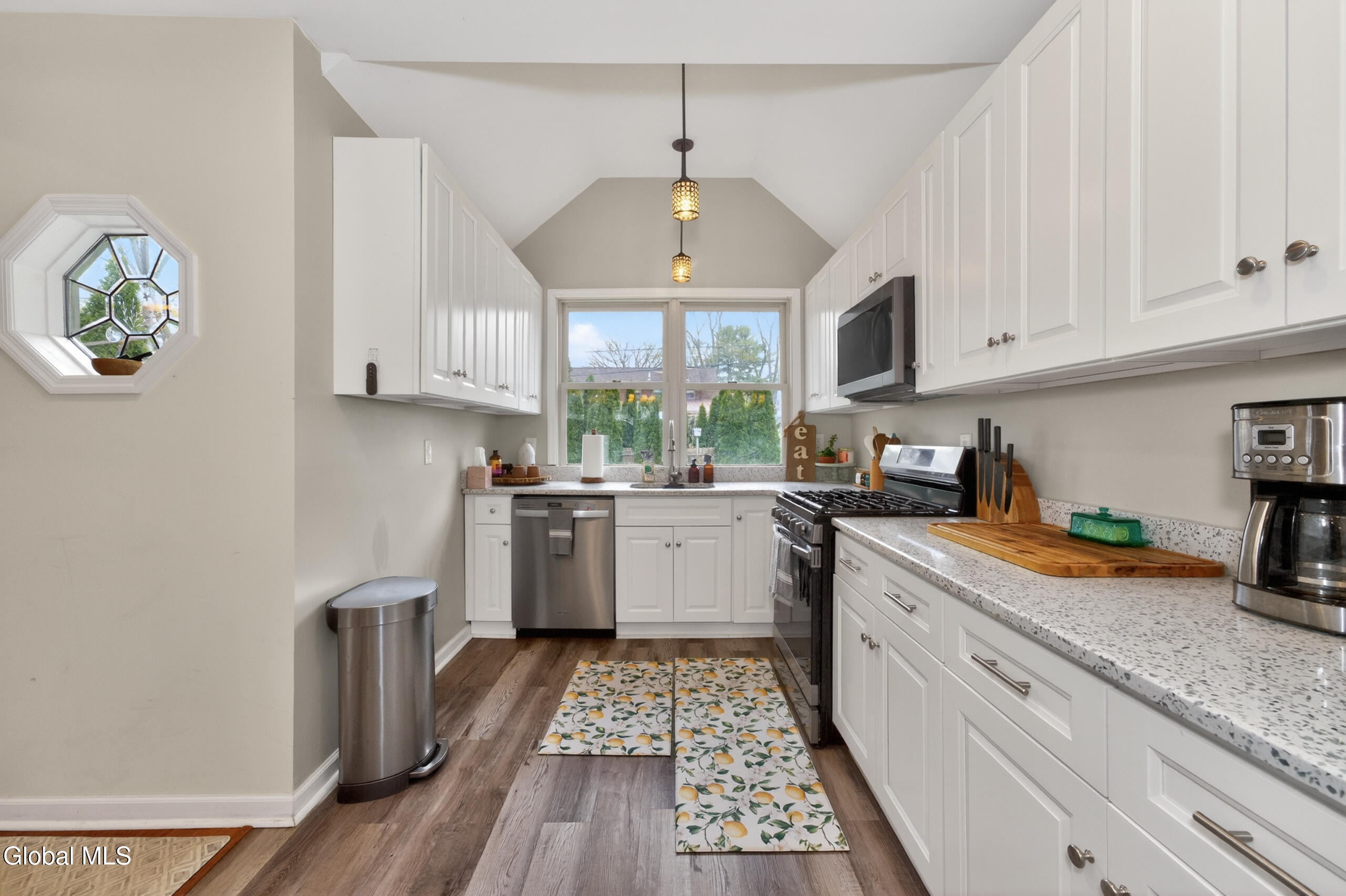 1528 Myron Street Niskayuna NY 12309