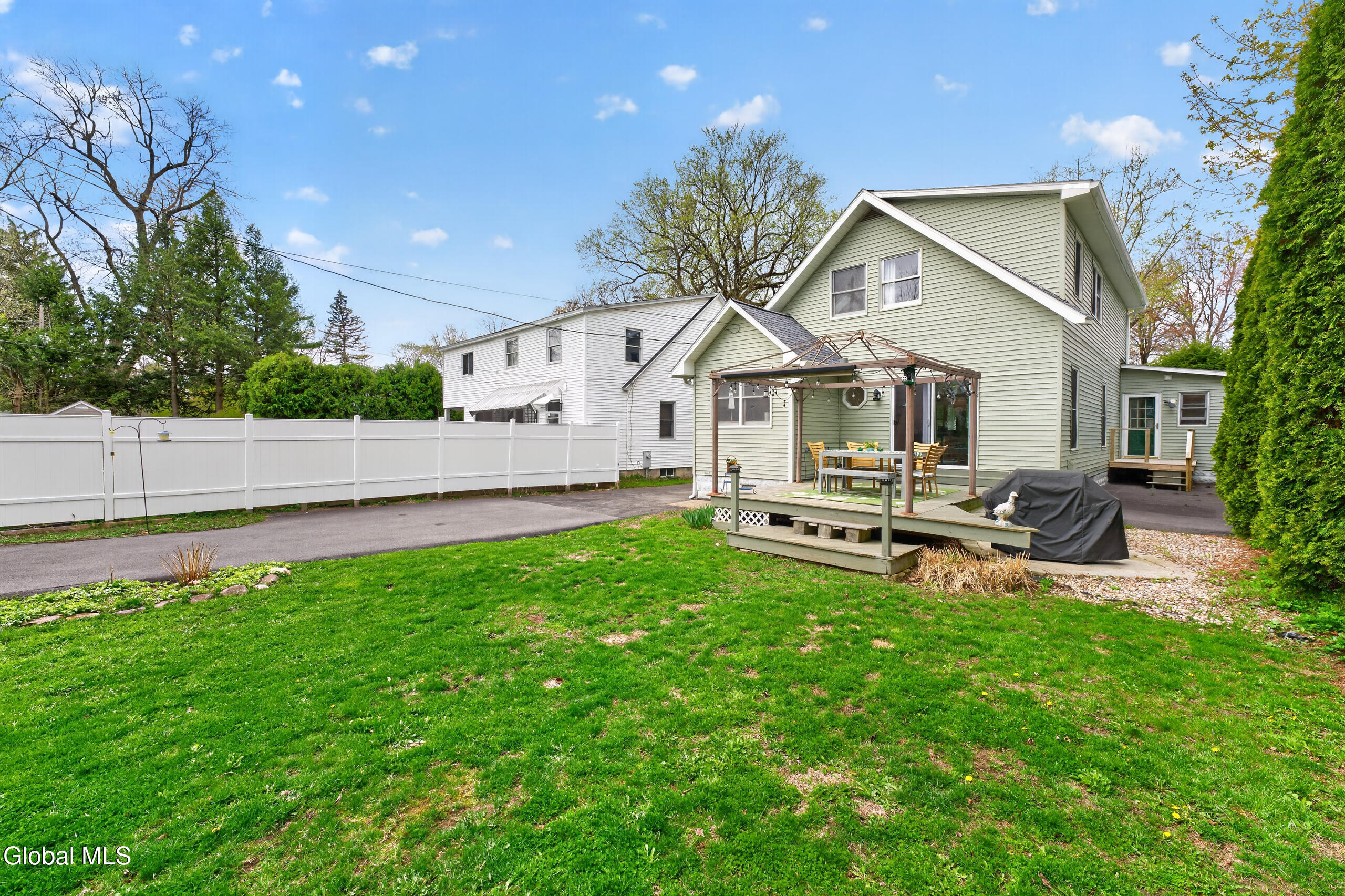 1528 Myron Street Niskayuna NY 12309