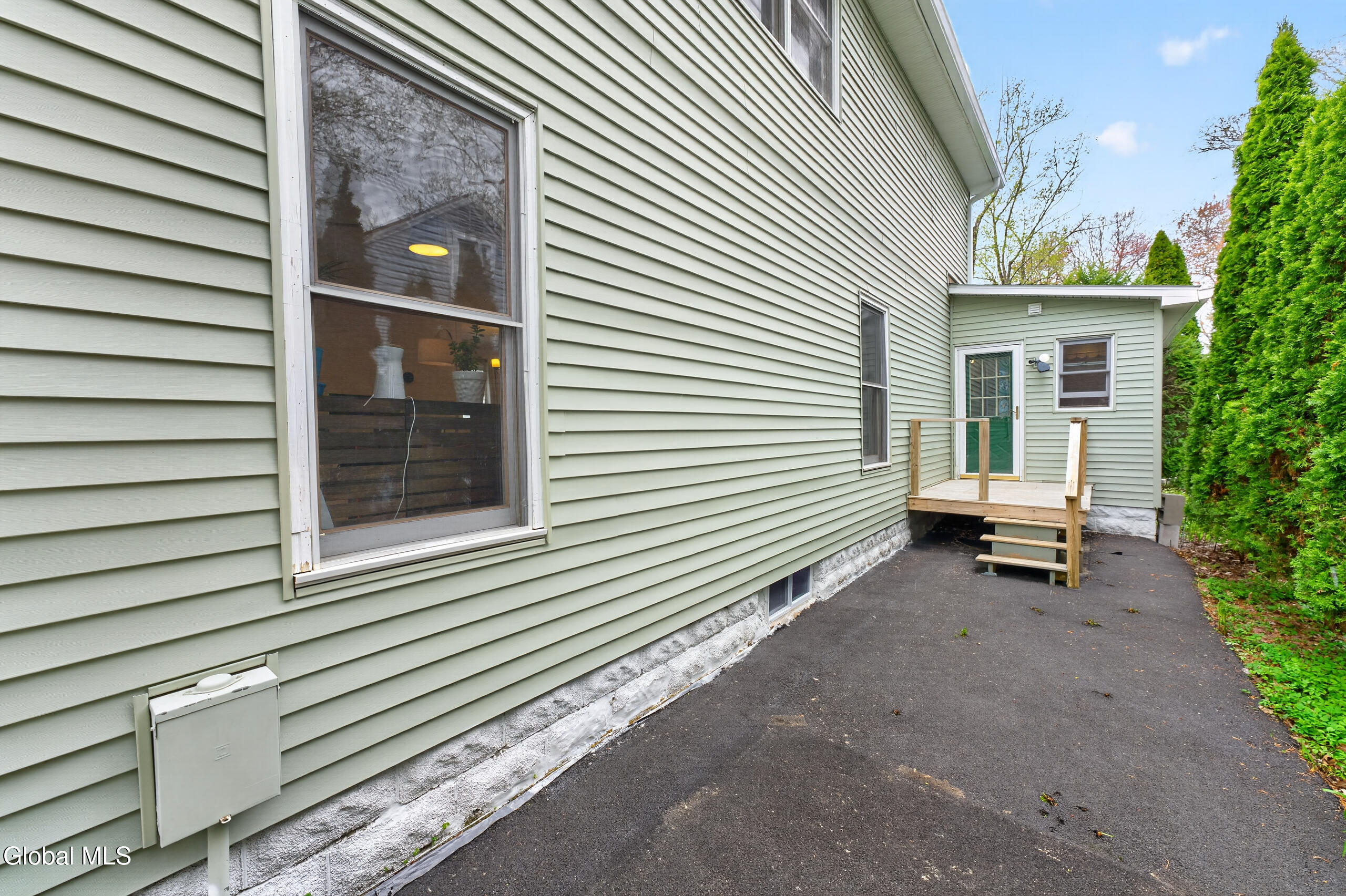1528 Myron Street Niskayuna NY 12309