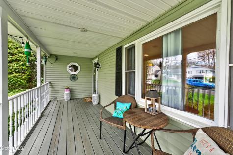 1528 Myron Street Niskayuna NY 12309