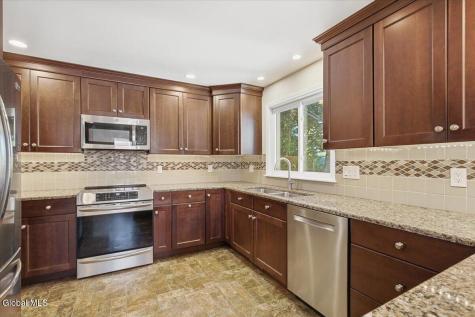 792 Cortland Street Albany NY 12203