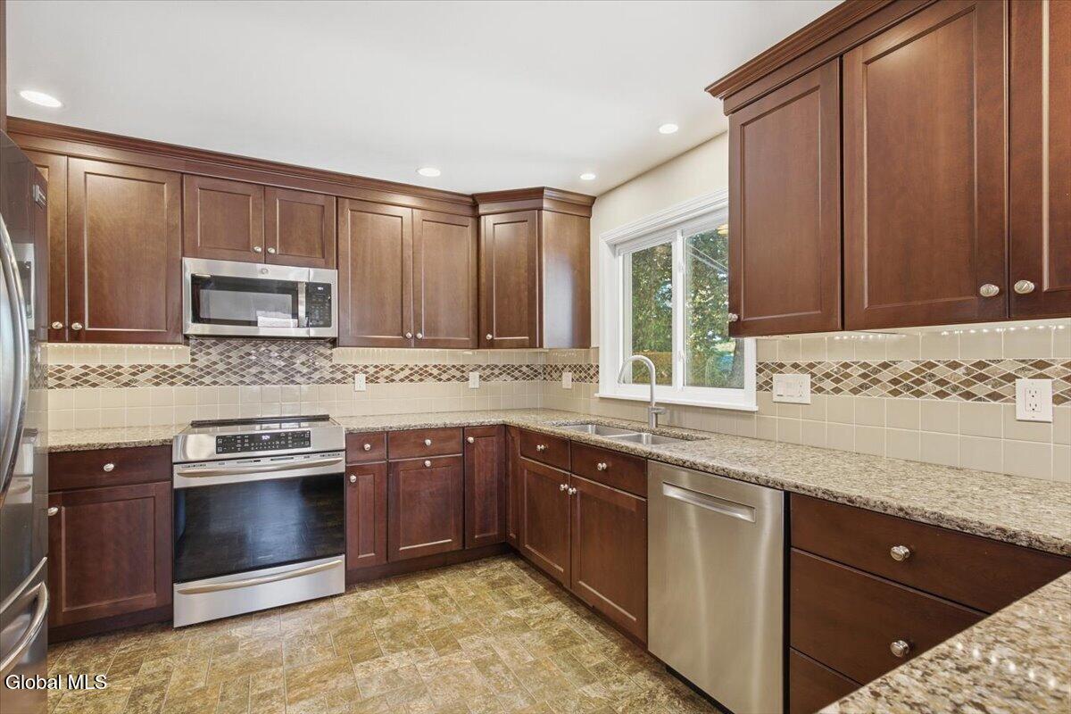792 Cortland Street Albany NY 12203