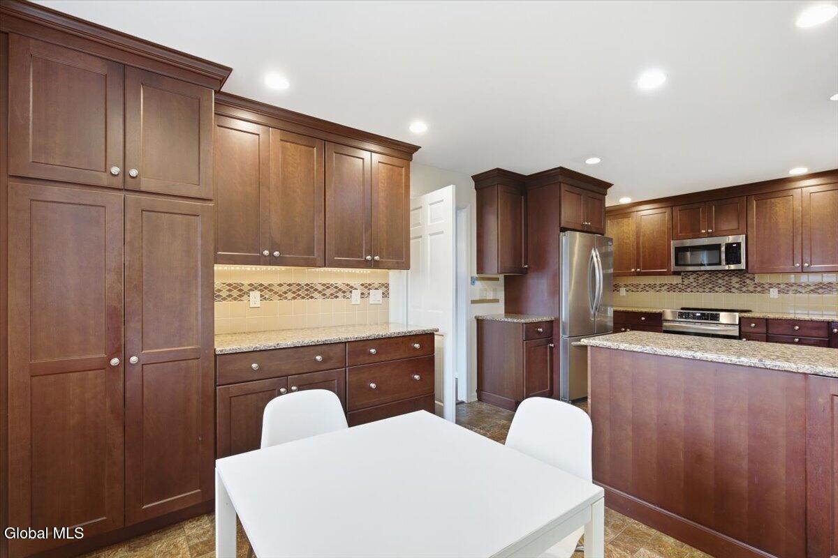 792 Cortland Street Albany NY 12203