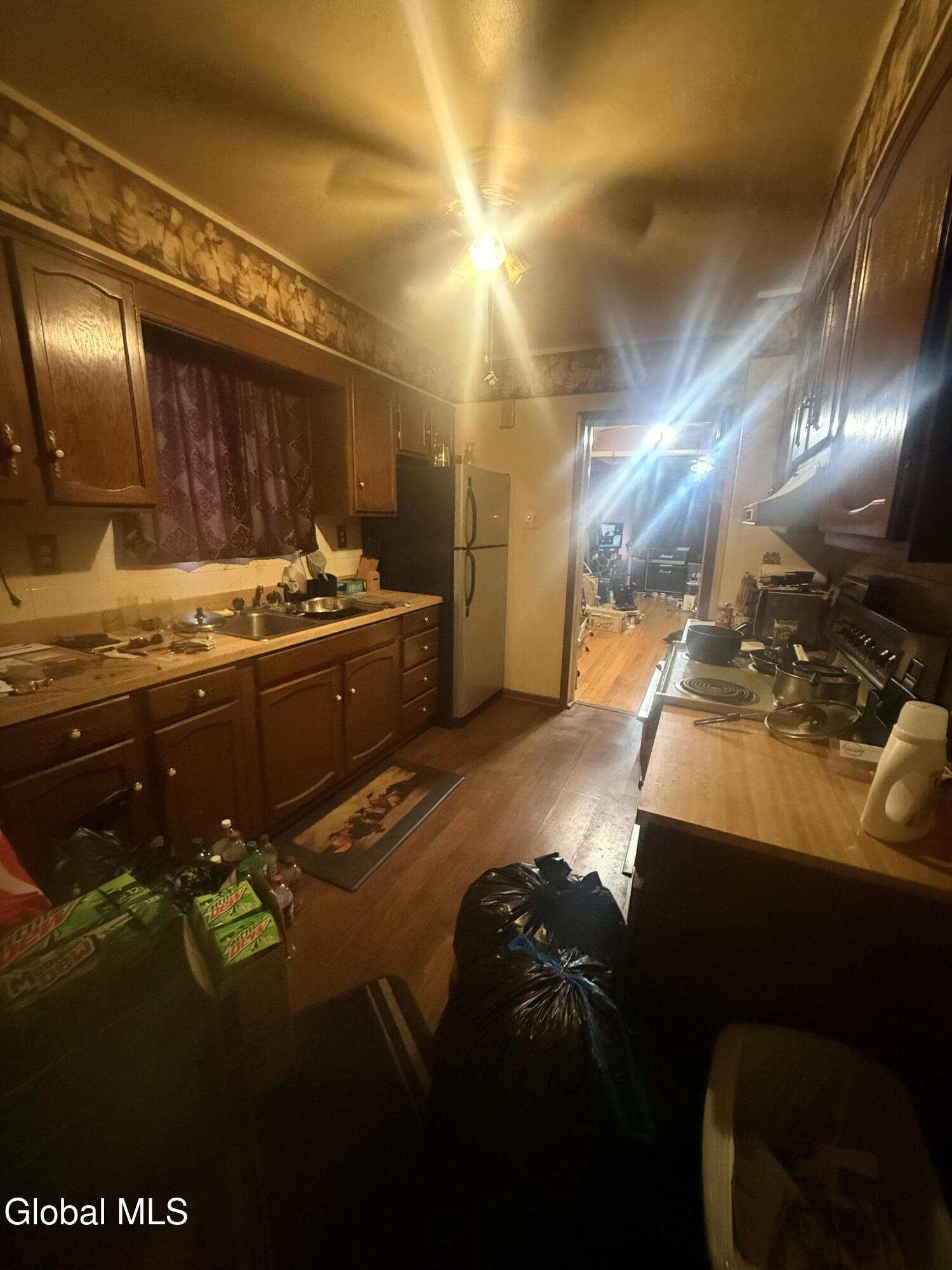 1741 Avenue H Schenectady NY 12304