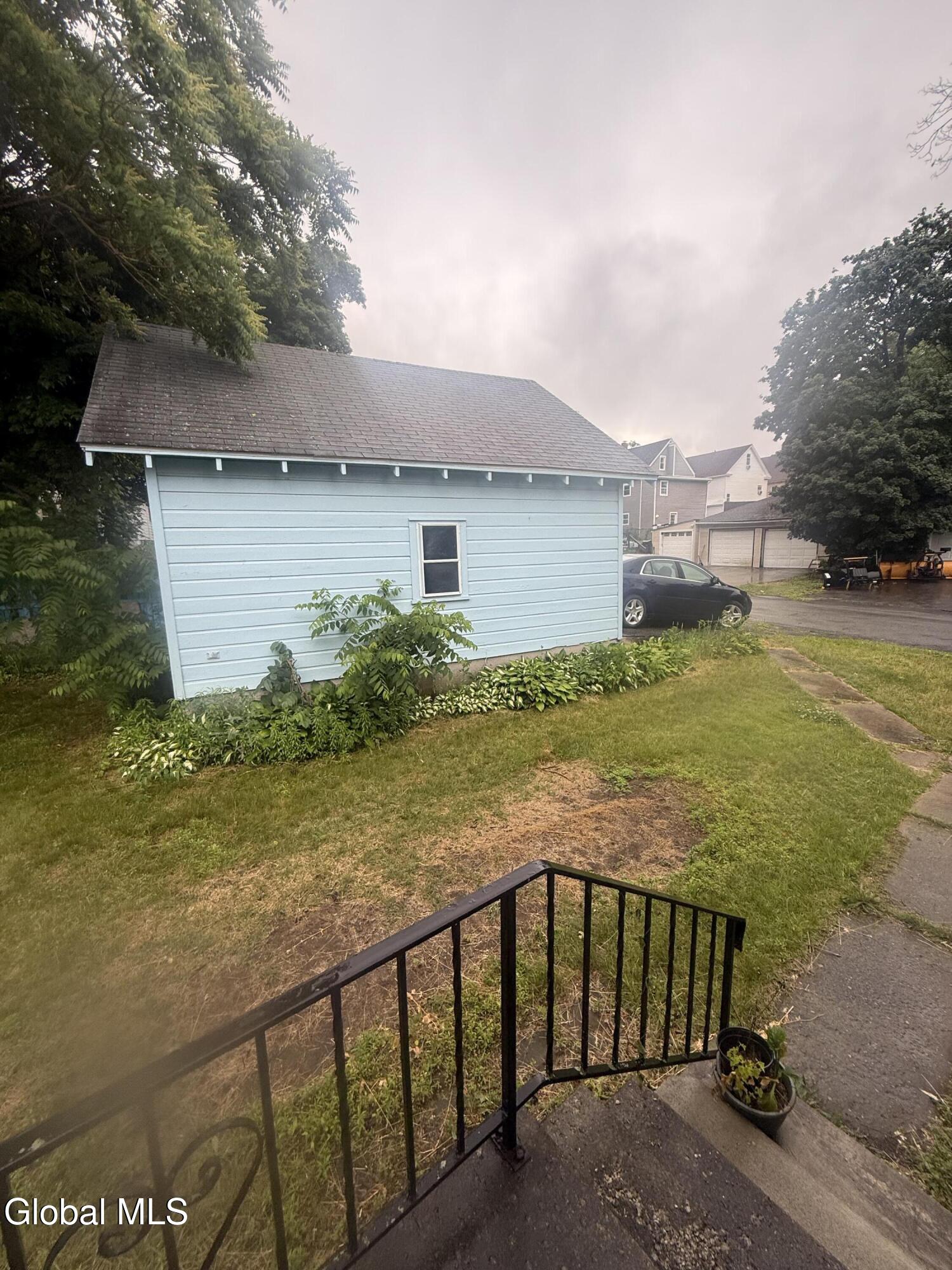 1741 Avenue H Schenectady NY 12304