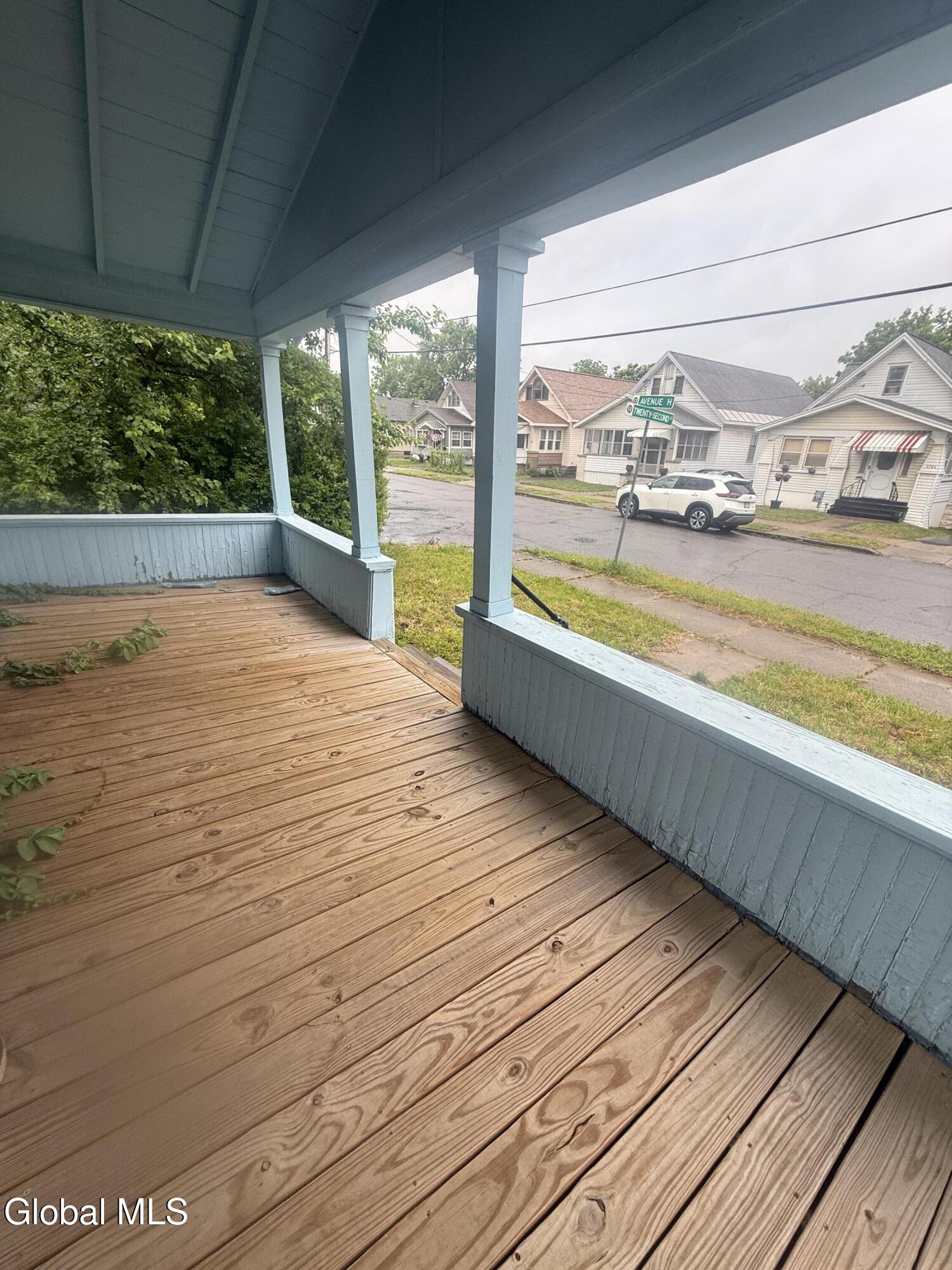 1741 Avenue H Schenectady NY 12304