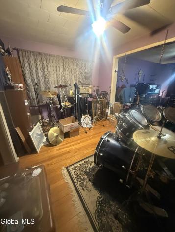 1741 Avenue H Schenectady NY 12304