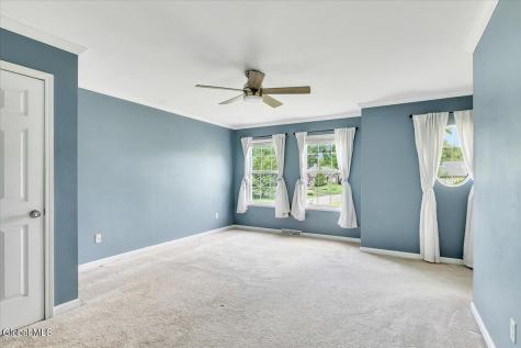 25B Mapleridge Avenue Halfmoon NY 12065