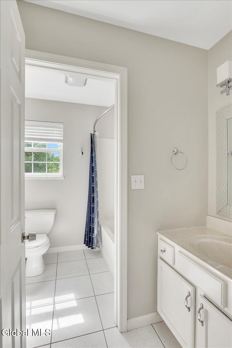 25B Mapleridge Avenue Halfmoon NY 12065