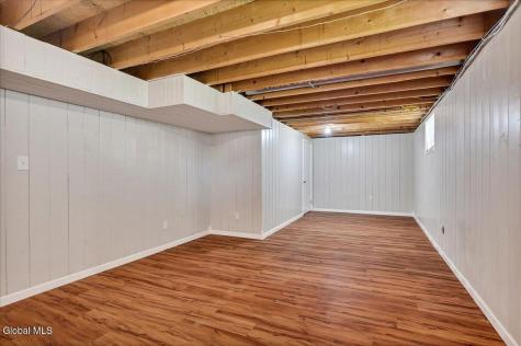 25B Mapleridge Avenue Halfmoon NY 12065