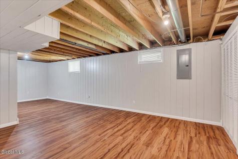 25B Mapleridge Avenue Halfmoon NY 12065
