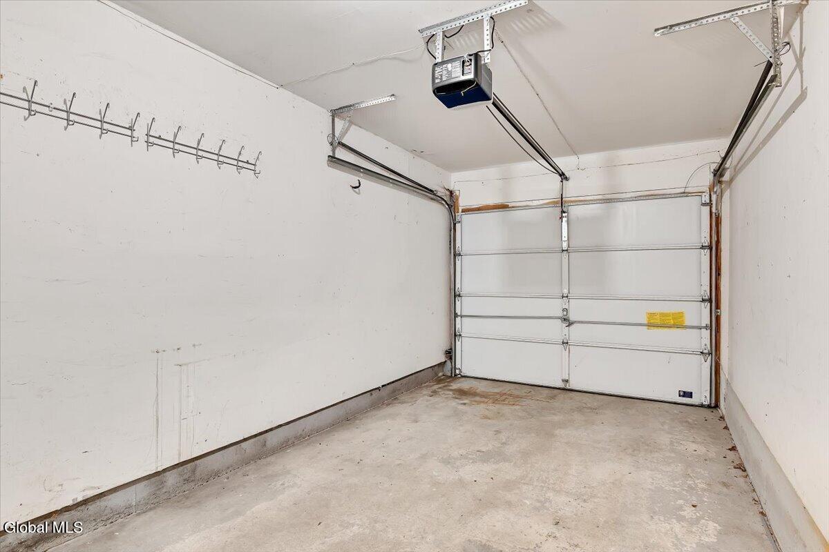 25B Mapleridge Avenue Halfmoon NY 12065
