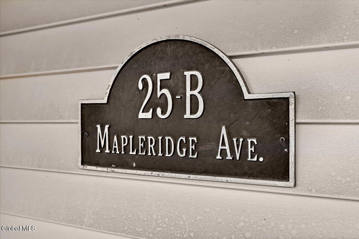 25B Mapleridge Avenue Halfmoon NY 12065