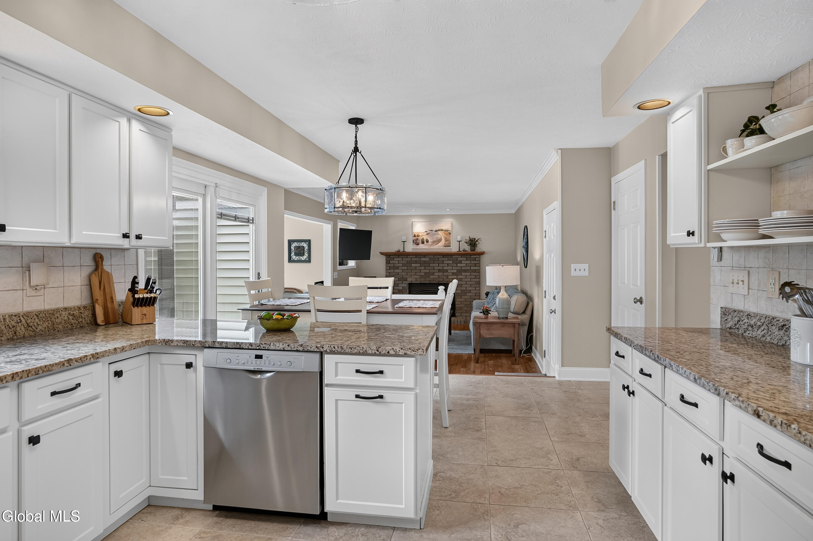 13 Berkshire Drive Colonie NY 12205